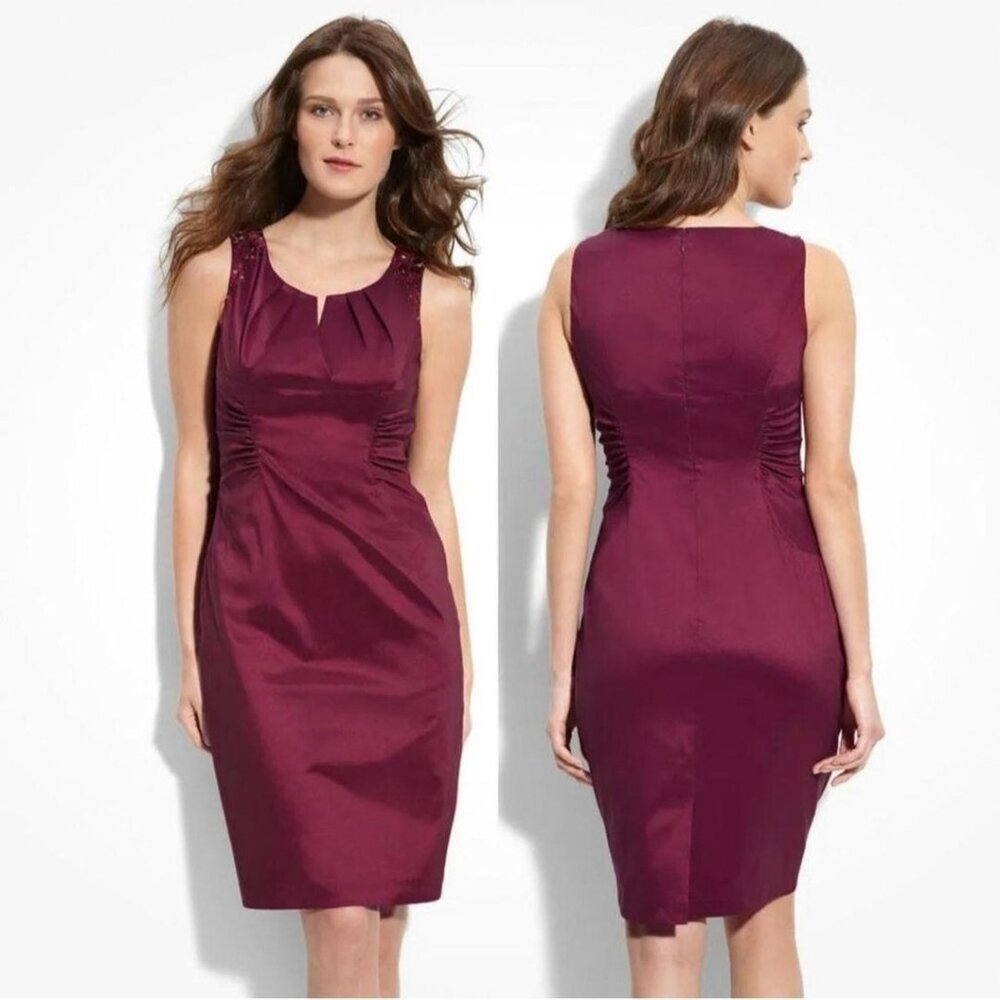 Adrianna Papell Petite Sleeveless V-Neck Burgundy Dress. Size 8P